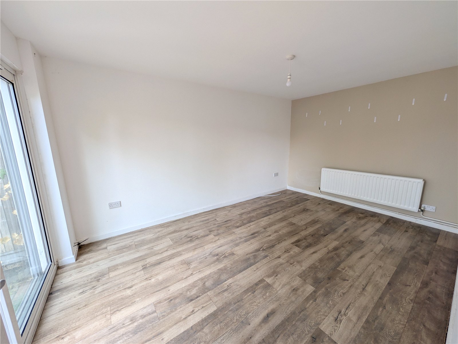 Waltondale, Woodside, Telford, TF7 - DB Roberts