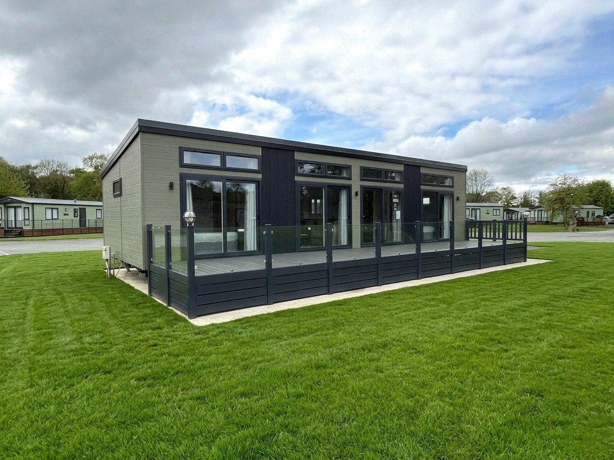 Llanfair Caereinion, Welshpool, Powys, SY21 - DB Roberts