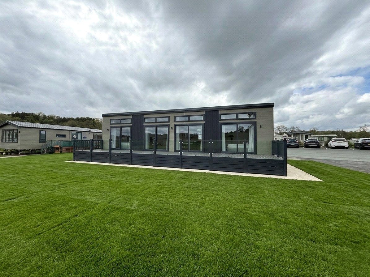 Llanfair Caereinion, Welshpool, Powys, SY21 - DB Roberts